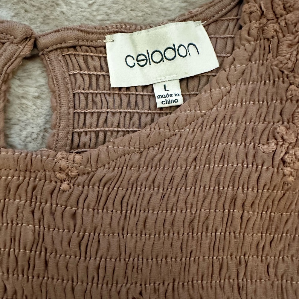 Beautiful & feminine Blush Lace Dress with Embroidery perfect for Spring! Size L - Picture 3 of 5